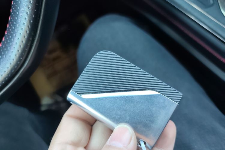 领克05 2020款 2.0TD 四驱劲Halo中控内饰11