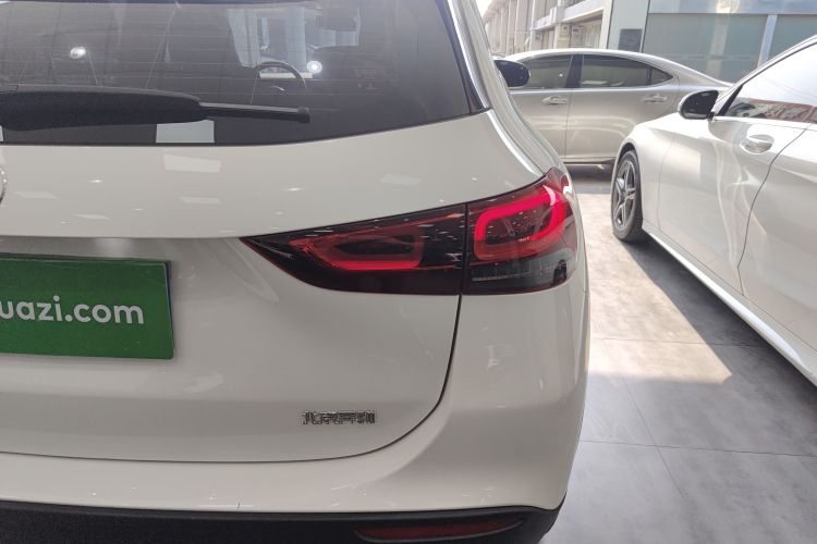 奔驰GLA 2022款 改款二 GLA 200车身外观6006