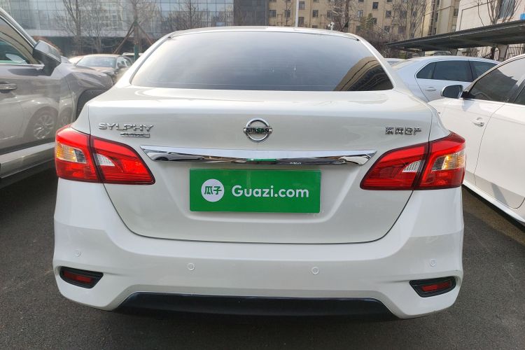 日产 轩逸 2019款 经典 1.6XE CVT舒适版车身外观6