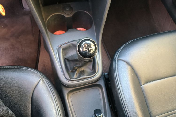 大众 Polo 2016款 1.4L 手动风尚型中控内饰18