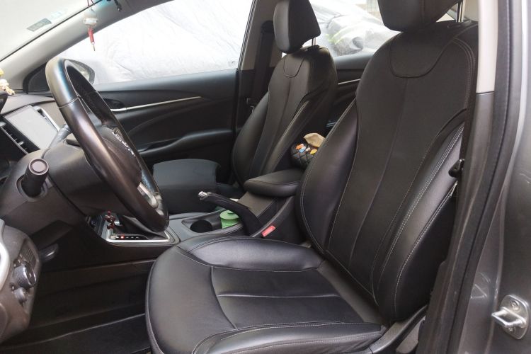 别克 英朗 2018款 18T 自动精英型中控内饰19