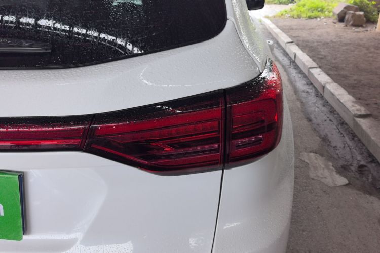 长安CS75 2021款 荣耀百万版 280T DCT豪华型车身外观9