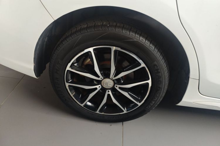 比亚迪 宋MAX 2018款 1.5T 自动智联豪华型 6座车身外观6008