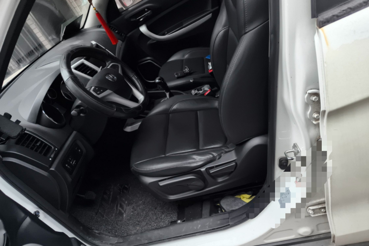 长安CS35 2016款 1.6L 手动豪华型 国V中控内饰19