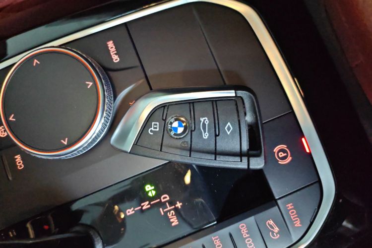 宝马X3 2022款 改款 xDrive25i M运动套装中控内饰7001