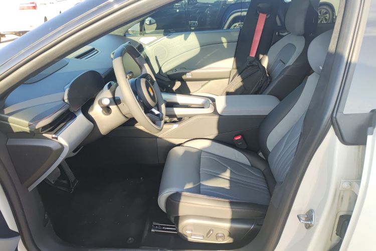 极氪007GT 2025款 后驱智驾版 75kWh局部细节19