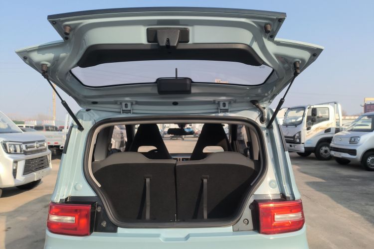 五菱汽车 宏光MINIEV 2020款 轻松款 三元锂机舱底盘23