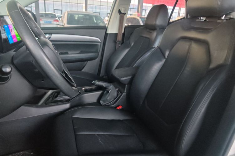 东南DX5 2019款 1.5L 手动豪华型中控内饰19