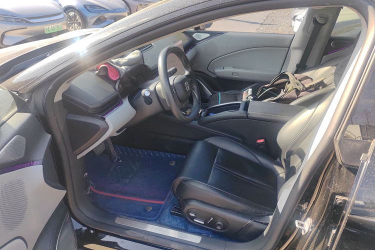 极氪007 2024款 后驱增强版 100kWh中控内饰7003