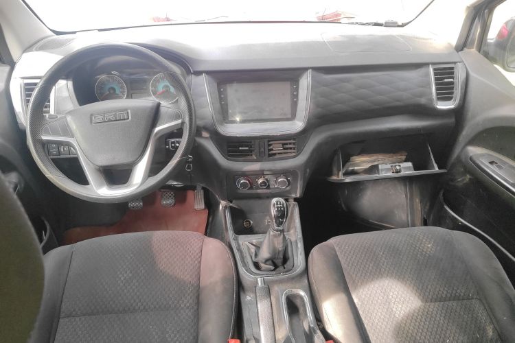 金杯 金海狮 2023款 2.0L 客车旅行狮 5/6/7座中控内饰7002