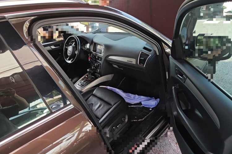 奥迪Q5 2015款 40 TFSI 进取型局部细节9005