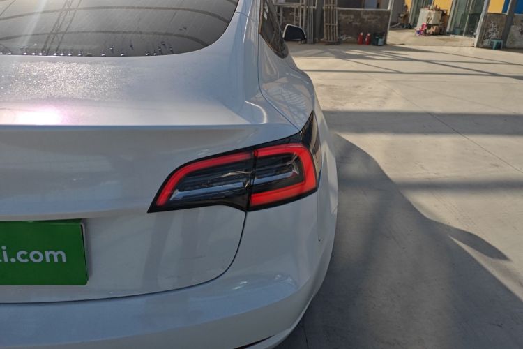 特斯拉 Model 3 2019款 标准续航后驱升级版车身外观9