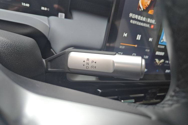 埃安 AION Y 2023款 Plus 610 乐享版 三元锂局部细节18