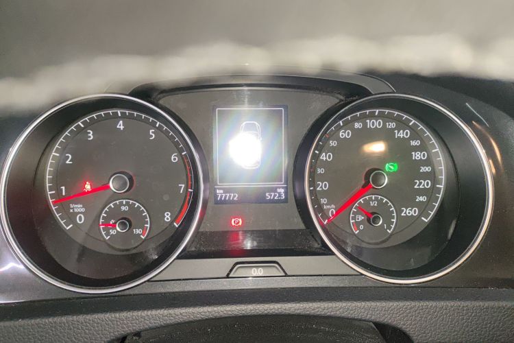 大众 高尔夫 2018款 1.6L 自动舒适型中控内饰14