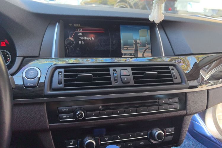 宝马5系 2017款 525Li 豪华设计套装局部细节16