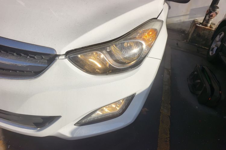 现代 朗动 2015款 1.6L 自动领先型局部细节36