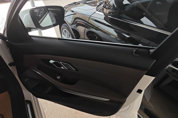 宝马3系 2022款 320Li M运动套装中控内饰42