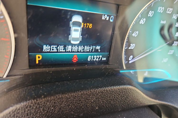 别克 英朗 2018款 15T 双离合精英型 国V中控内饰15