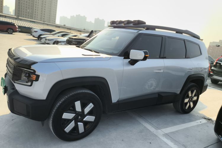 深蓝汽车 深蓝G318 2024款 四驱空悬版车身外观4