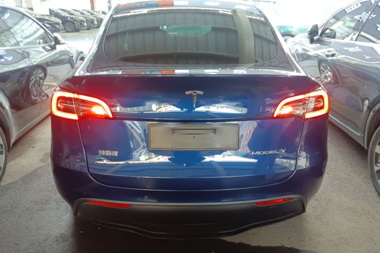 特斯拉 Model Y 2022款 改款 后轮驱动版车身外观6004
