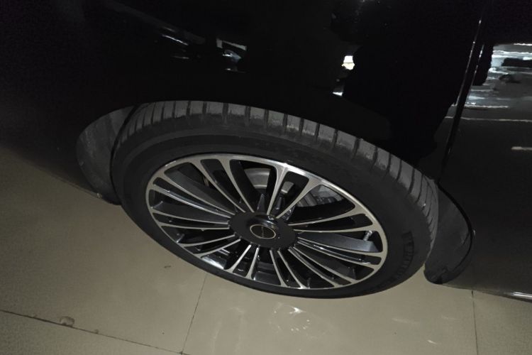 鸿蒙智行 享界S9 2024款 纯电 Ultra 四驱旗舰版车身外观6008