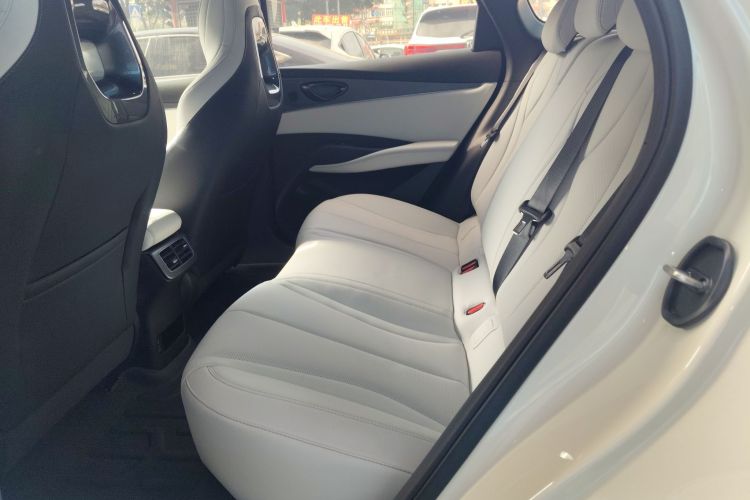 比亚迪 海豹06新能源 2024款 DM-i 80KM尊贵型中控内饰21