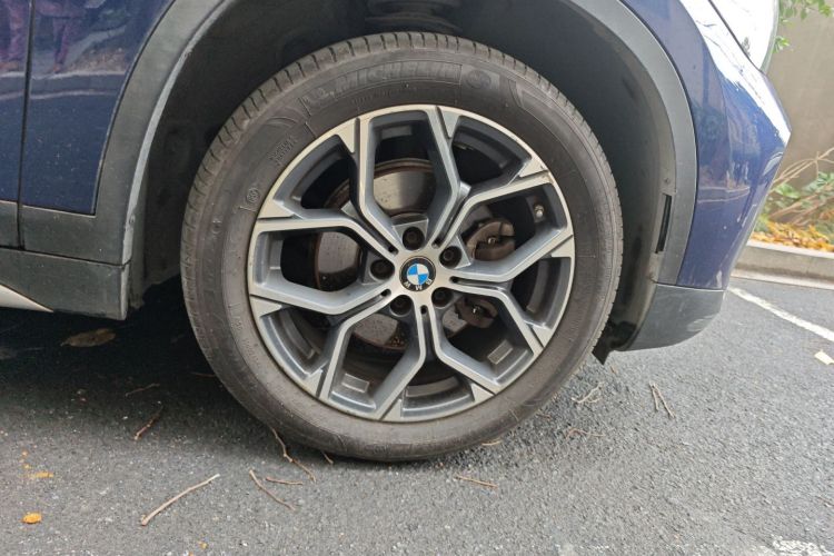 宝马X1 2020款 sDrive20Li 尊享型车身外观10