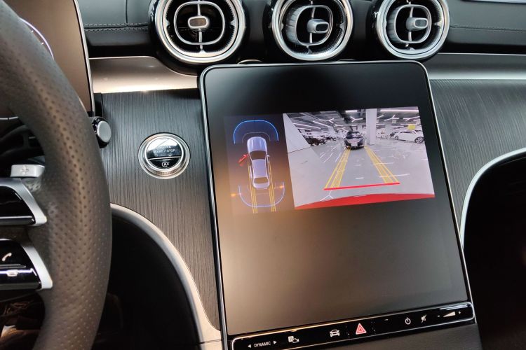 奔驰C级 2023款 改款二 C 260 L 运动版中控内饰16