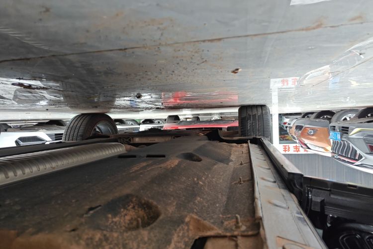 红旗HS5 2023款 2.0T 四驱旗享Pro版局部细节9002