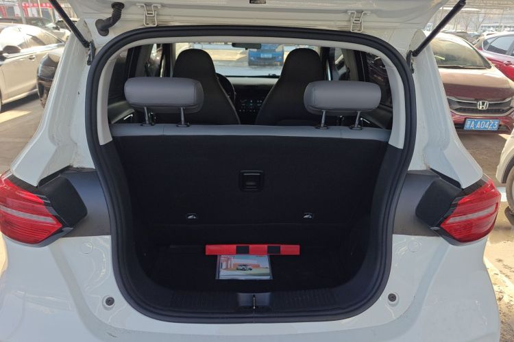 零跑汽车 零跑T03 2024款 200轻享版机舱底盘23