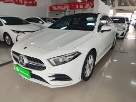 奔驰A级 2021款 A 200 L 运动轿车时尚型