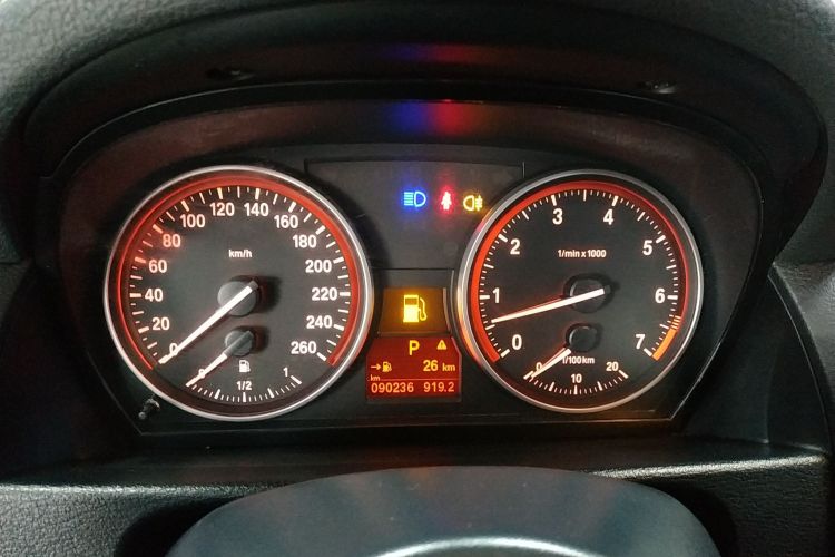 宝马X1 2014款 sDrive18i X设计套装局部细节14