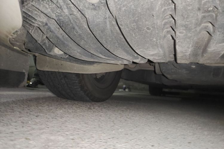 奔驰C级 2020款 改款 C 260 L局部细节9001