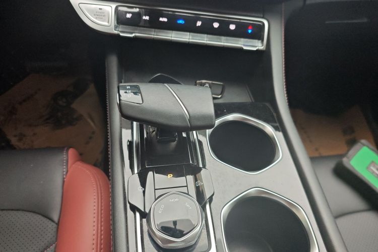 长安 逸动 2022款 PLUS 蓝鲸NE 1.4T GDI DCT尊贵版局部细节18