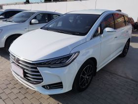 比亚迪 宋MAX 2017款 1.5T 自动智联豪华型 7座