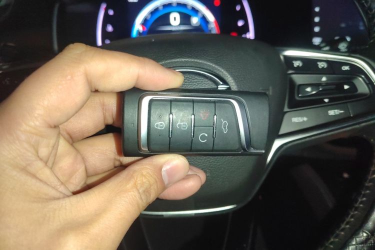 广汽传祺 传祺M6 2021款 PRO 270T DCT豪华版中控内饰11