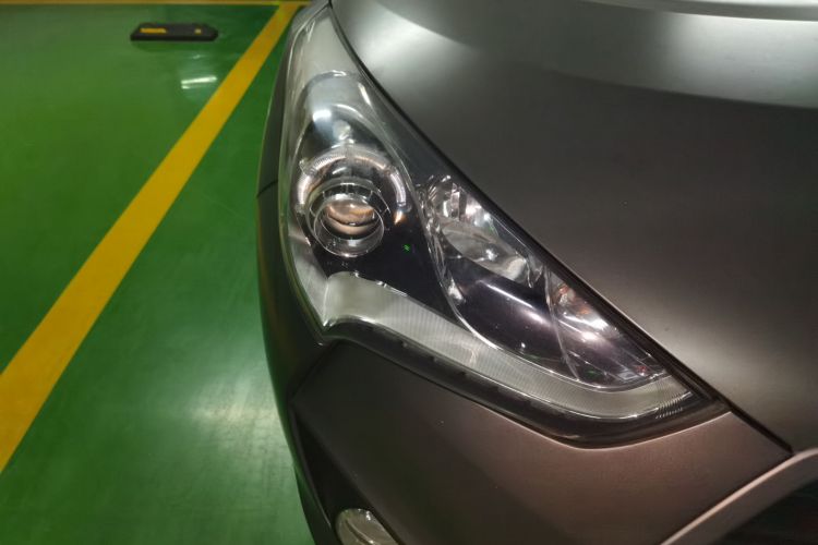 现代 Veloster飞思 2015款 1.6T 自动豪华版车身外观8