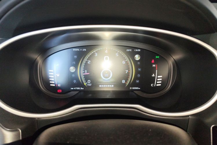 吉利汽车 博越 2022款 1.8TD DCT智雅型中控内饰14