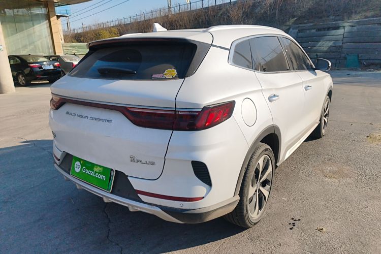 比亚迪 宋PLUS新能源 2021款 EV 尊贵型车身外观7