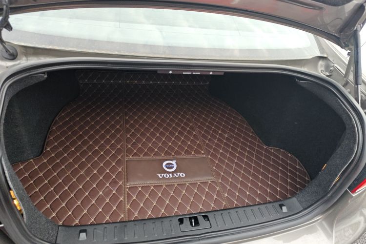 沃尔沃S80L 2015款 2.0T T5 智逸版机舱底盘23