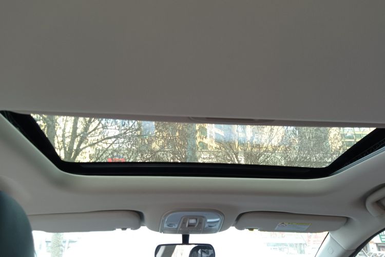 比亚迪 宋MAX 2021款 升级版 1.5T 自动豪华型 7座局部细节22