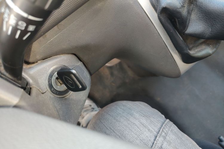 金龙 凯锐浩克 2018款 2.2L M1标准型V22中控内饰11