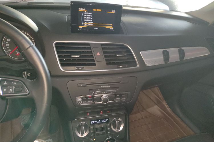 奥迪Q3 2016款 35 TFSI 典藏版 舒享型局部细节16