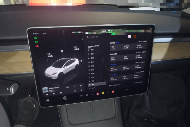 特斯拉 Model Y 2022款 改款 后轮驱动版中控内饰14