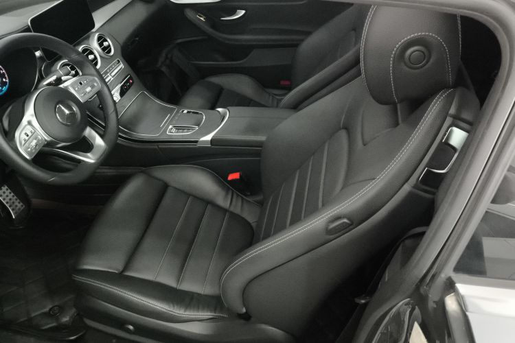 奔驰C级(进口) 2020款 C 260 轿跑车中控内饰19