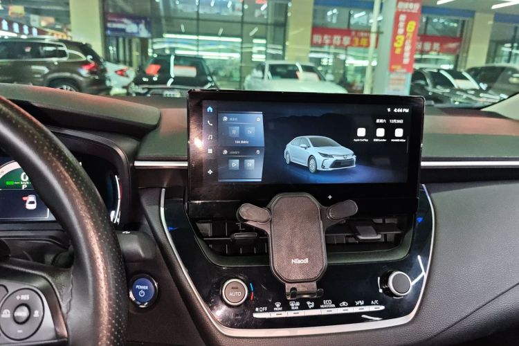 丰田 卡罗拉 2023款 1.8L 智能电混双擎 先锋版局部细节16