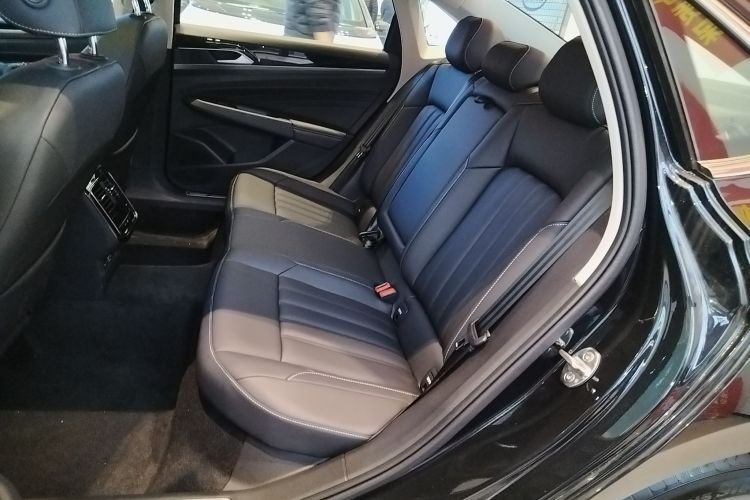 大众 帕萨特新能源 2025款 430PHEV 混动商务版中控内饰21