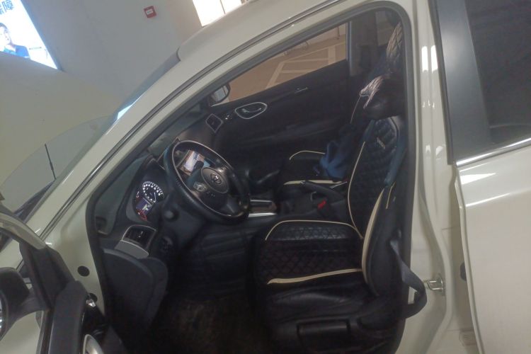 日产 轩逸 2022款 经典 1.6XL CVT豪华版中控内饰19