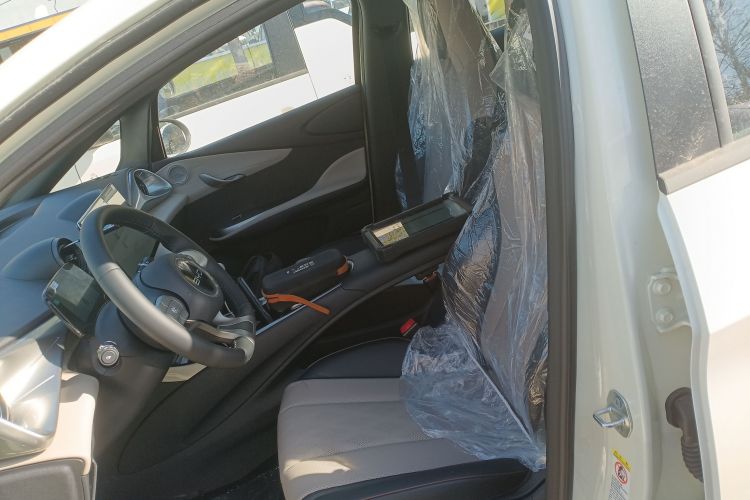 比亚迪 海豚 2025款 420km 自由版中控内饰19