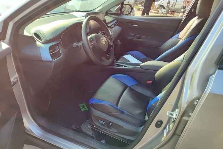 丰田 奕泽IZOA 2021款 双擎 2.0L 奕享版中控内饰19